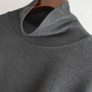LOUNGE SUEDE HIGH NECK SWEAT