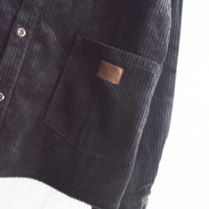 ちょうど良さを極めたシャツジャケット