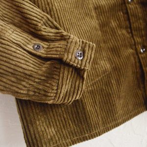 ちょうど良さを極めたシャツジャケット