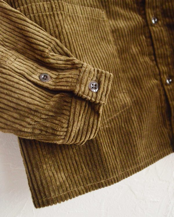 ちょうど良さを極めたシャツジャケット