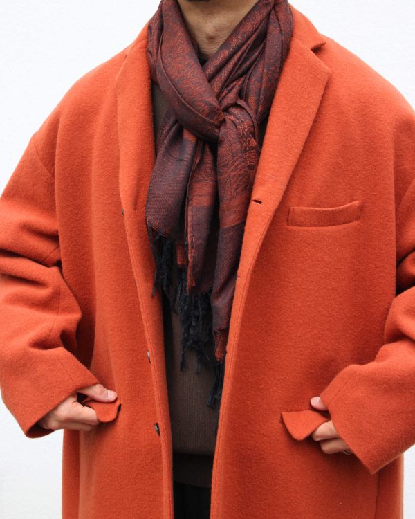 柔らかく、暖かいBASISBROEKの主役コート「BALENN」