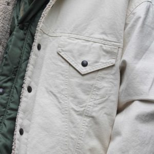 IMPRESTOREのDenim boa jacketスタイル