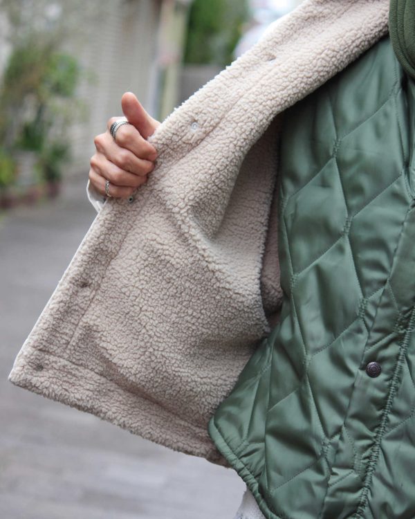 IMPRESTOREのDenim boa jacketスタイル