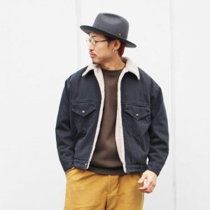 IMPRESTOREのDenim boa jacketスタイル