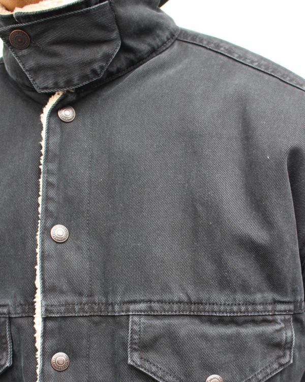 IMPRESTOREのDenim boa jacketスタイル