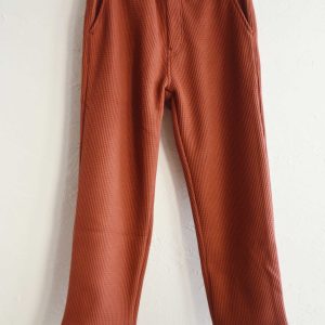 見た目ワッフル、内側フリース。真冬を制する極暖パンツ