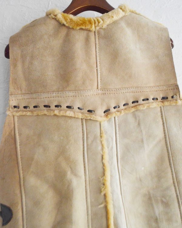 新年スペシャル~唯一無二を纏うムートンベスト~