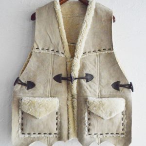 新年スペシャル～唯一無二を纏うムートンベスト～