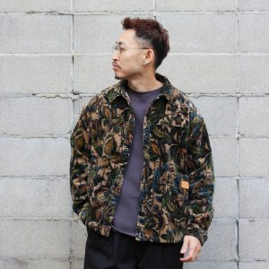 HYPERION JACKETの着用イメージ