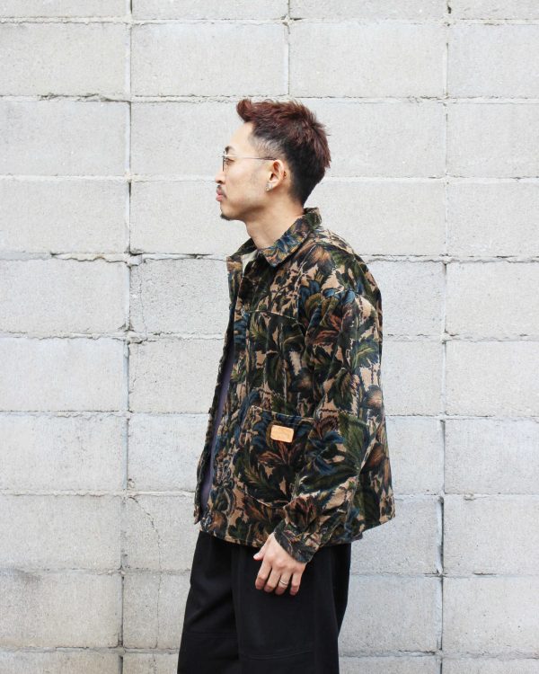 HYPERION JACKETの着用イメージ