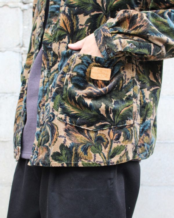 HYPERION JACKETの着用イメージ