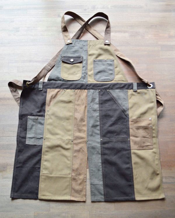 135年の老舗米屋と作った、Nasngwam.の最初で最後のエプロン。