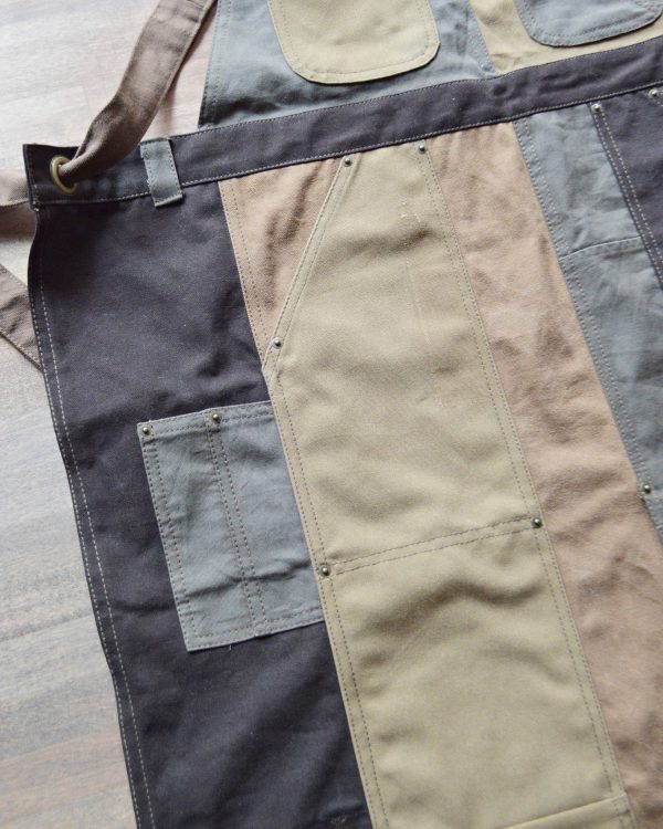 135年の老舗米屋と作った、Nasngwam.の最初で最後のエプロン。