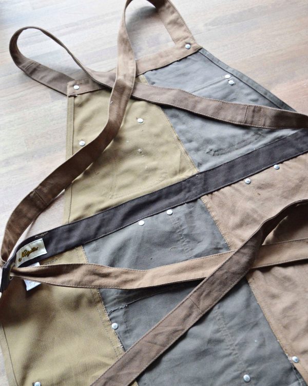 135年の老舗米屋と作った、Nasngwam.の最初で最後のエプロン。
