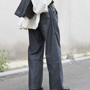 軽やかに、洗練をまとう。アップデートされた名作デニム。