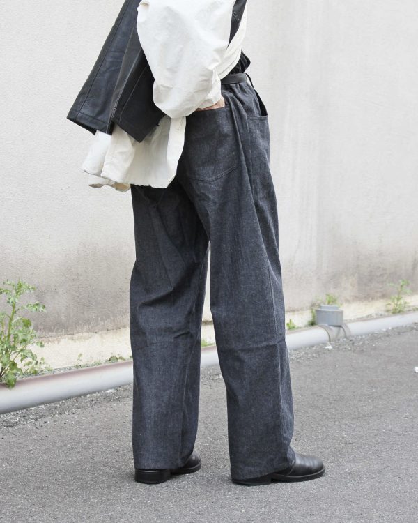 軽やかに、洗練をまとう。アップデートされた名作デニム。