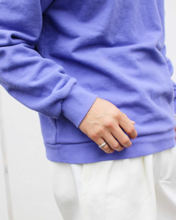 今も春もちょうどいい、80’sライクなラグランスウェット