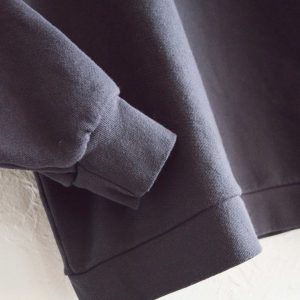 今も春もちょうどいい、80’sライクなラグランスウェット