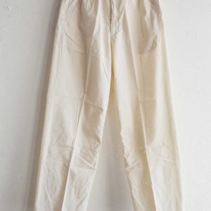 春夏を彩るN.O.UNの定番パンツ