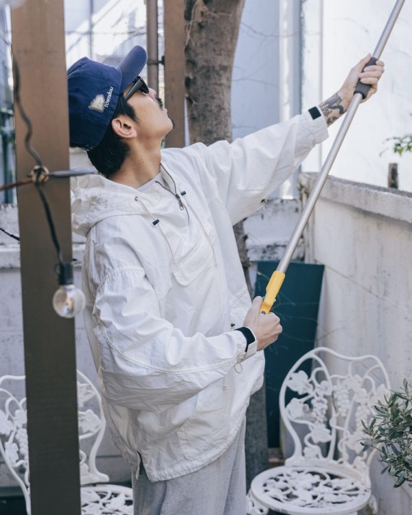 ギミック満載。“全部盛り仕様”のアノラック。