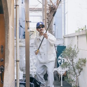 ギミック満載。“全部盛り仕様”のアノラック。