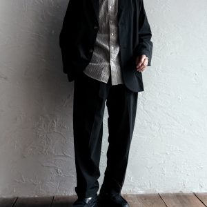 “考えずに着て、ちゃんと整う”セットアップ