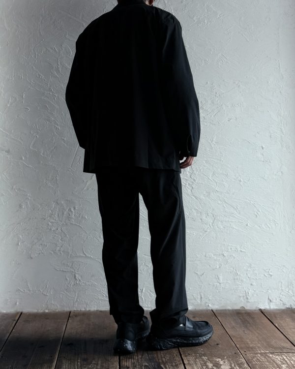 “考えずに着て、ちゃんと整う”セットアップ