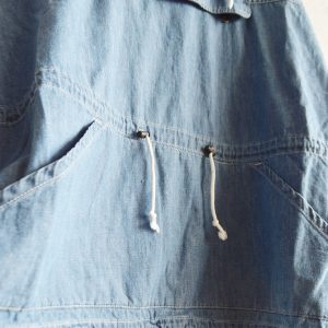 ギミック満載。“全部盛り仕様”のアノラック。