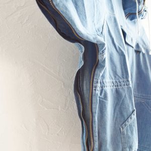 ギミック満載。“全部盛り仕様”のアノラック。