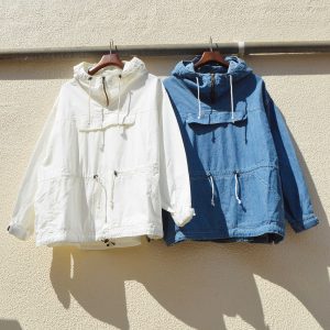 ギミック満載。“全部盛り仕様”のアノラック。