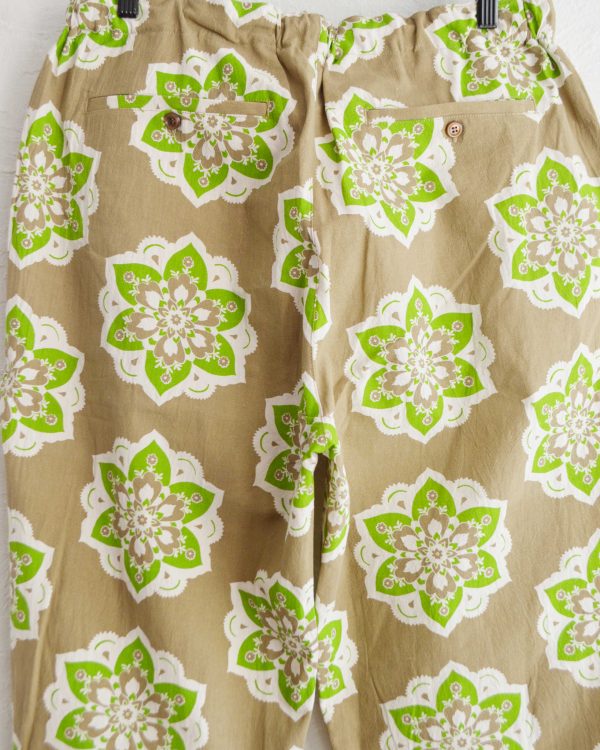 春の陽気に映える、セットアップ