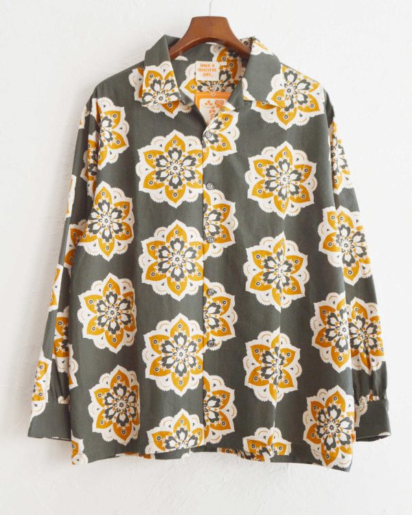 春の陽気に映える、セットアップ