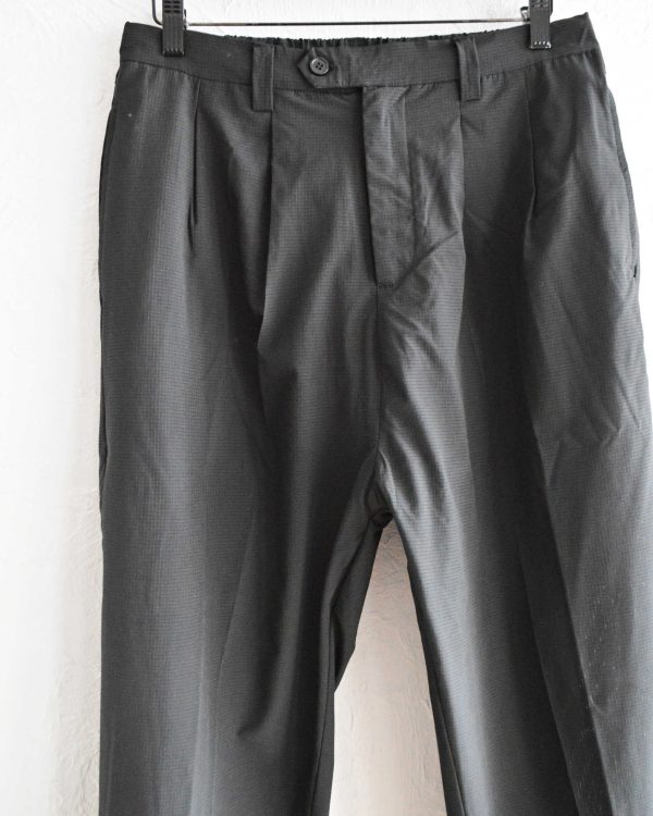 “考えずに着て、ちゃんと整う”セットアップ