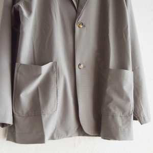 “考えずに着て、ちゃんと整う”セットアップ