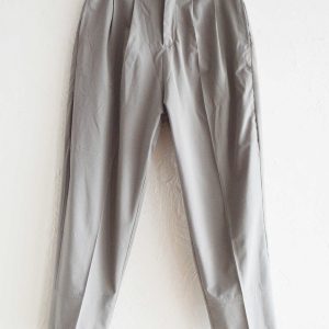 “考えずに着て、ちゃんと整う”セットアップ