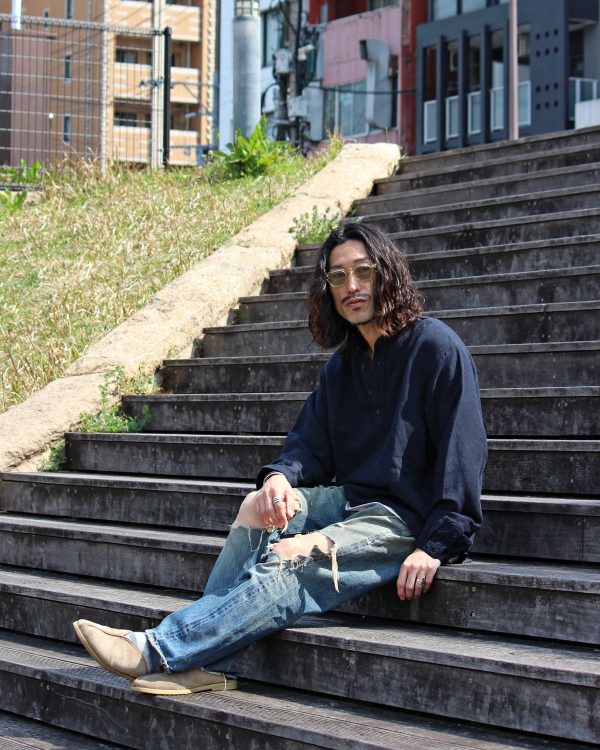 揺れで魅せる一着