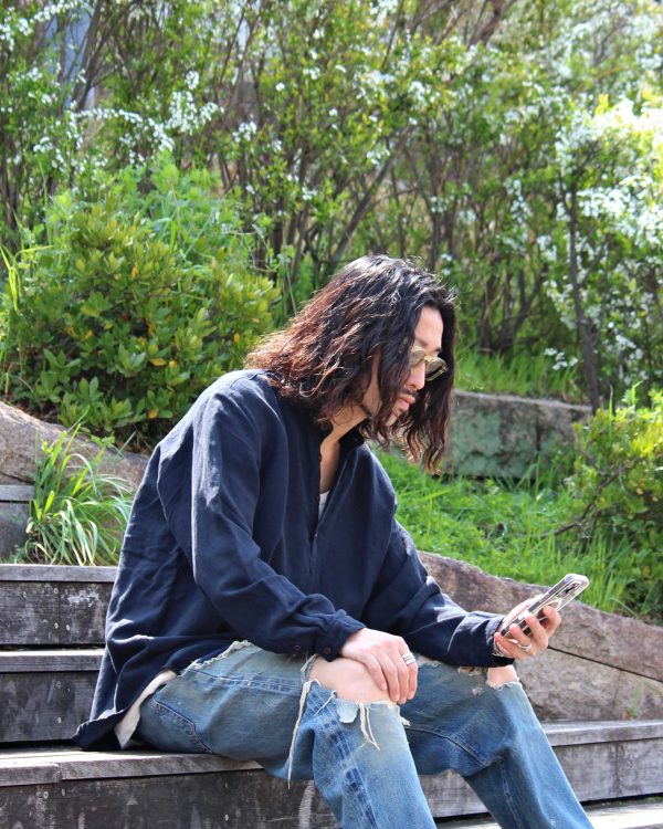 揺れで魅せる一着