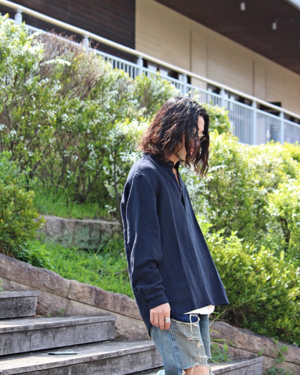 揺れで魅せる一着