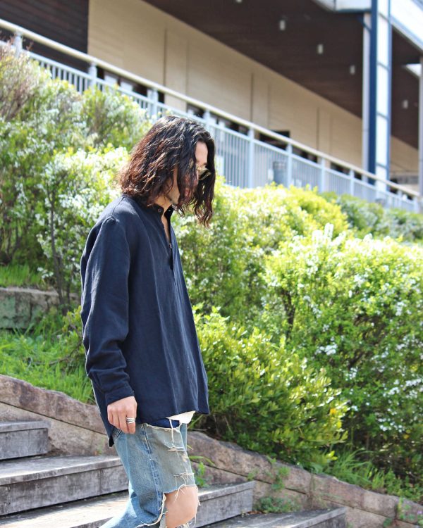 揺れで魅せる一着