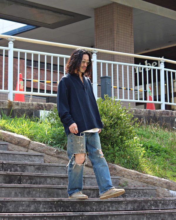 揺れで魅せる一着