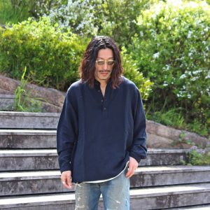 揺れで魅せる一着