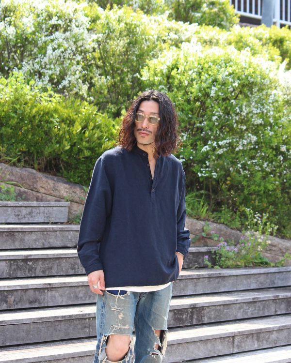 揺れで魅せる一着