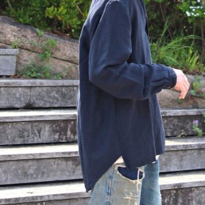 揺れで魅せる一着