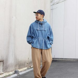 揺れで魅せる一着