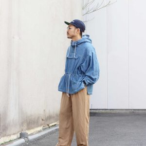 揺れで魅せる一着