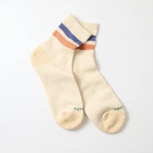 足元から整える、夏の快適高機能ソックス