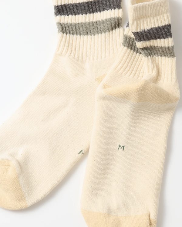 足元から整える、夏の快適高機能ソックス