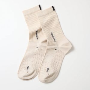 足元から整える、夏の快適高機能ソックス