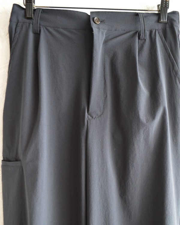 自然と雰囲気を引き上げてくれるセットアップ。