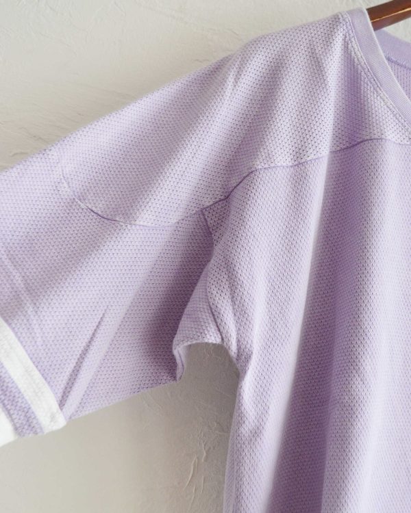 透けないメッシュという新提案。進化したホッケーT